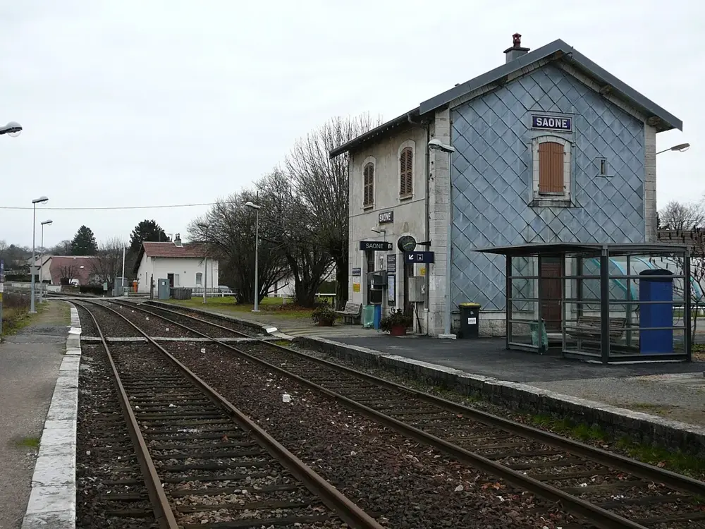 Gare de Saône vue du quai